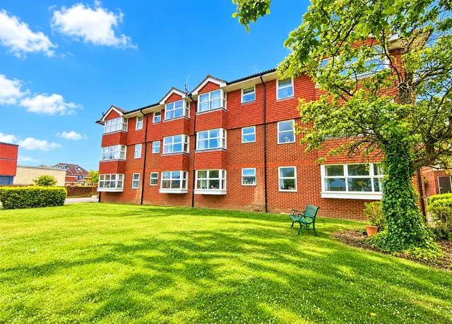 Josephs Road, Guildford, GU1, photo 1