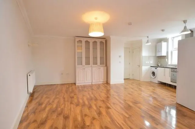 Pinner Road, North Harrow, HA1, photo 1