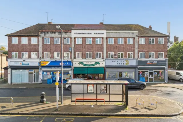 2 bedroom flat, Cannon Lane, Pinner, HA5