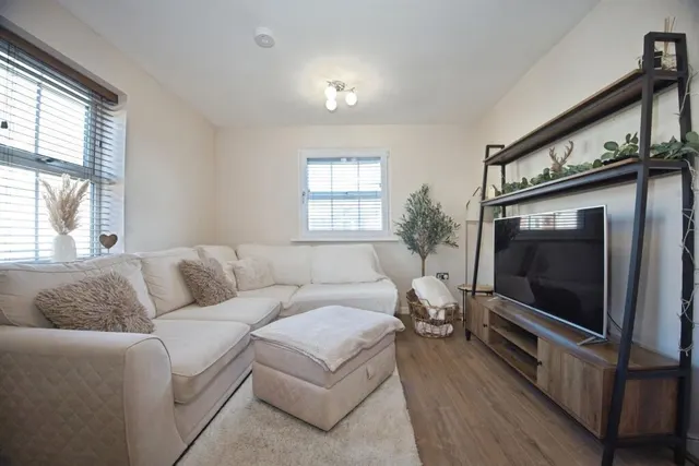 Longacres Bridgend, CF31, photo 3