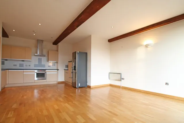 Salts Mill Road, Shipley, BD17, photo 2