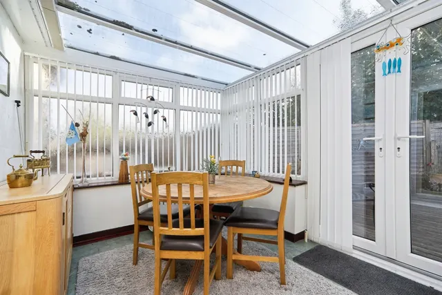 Westfield Close, Yeadon, LS19, photo 3