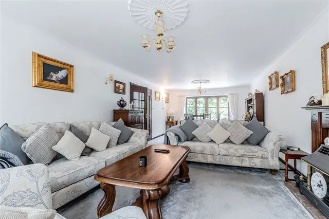 North Road, Brotherton, WF11, photo 2