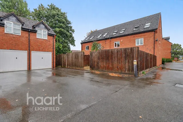 Hardy Place, Lichfield, WS14, photo 2