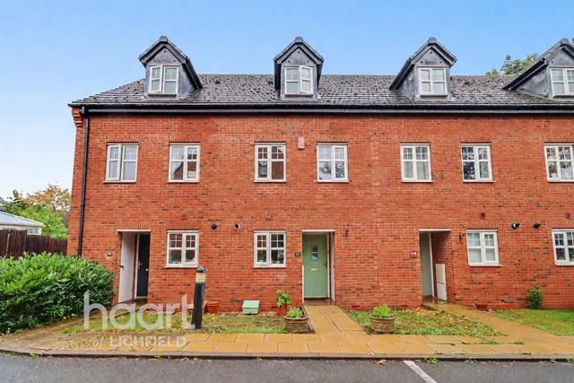 Hardy Place, Lichfield, WS14, photo 1