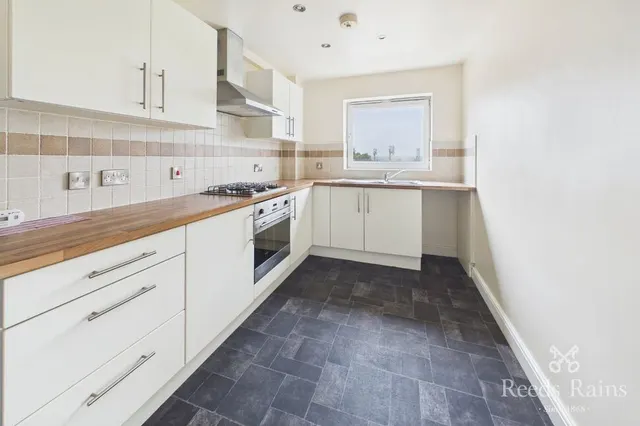 Photo 3 — Barnsley Road, Sheffield, S5