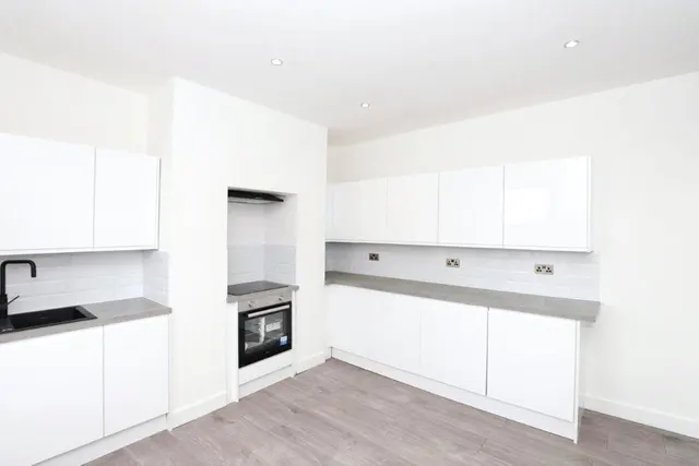 Photo 3 — Stannington Road, Stannington, Sheffield, S6