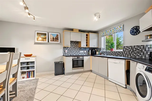 Bartley Gardens, Calverton, NG14, photo 2