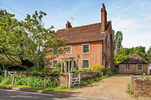 The Street, Slinfold, Horsham, West Sussex, RH13 0RR, photo 1