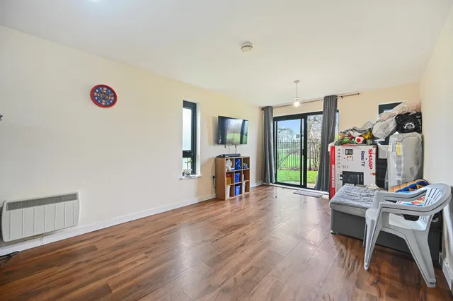 Broadfields, Harrow, HA2, photo 2