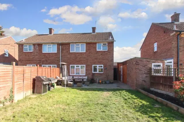 Photo 2 — Allandale, Hemel Hempstead, Hertfordshire, HP2 5AT