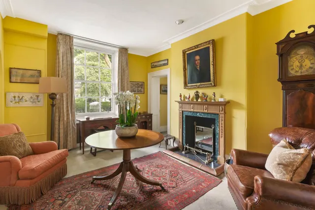 4 bedroom house — Alexander Square, London, SW3 2AU