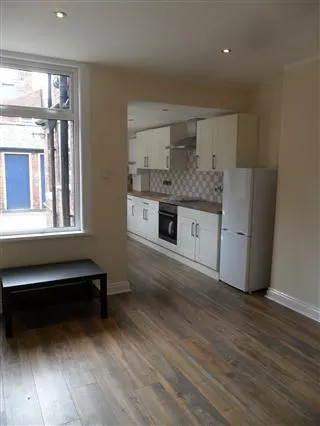 Photo 2 — Laceby Street, Lincoln, LN2