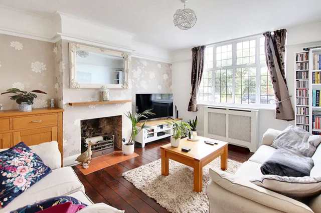 Photo 3 — Pickhurst Rise, West Wickham, West Wickham, BR4 0AL