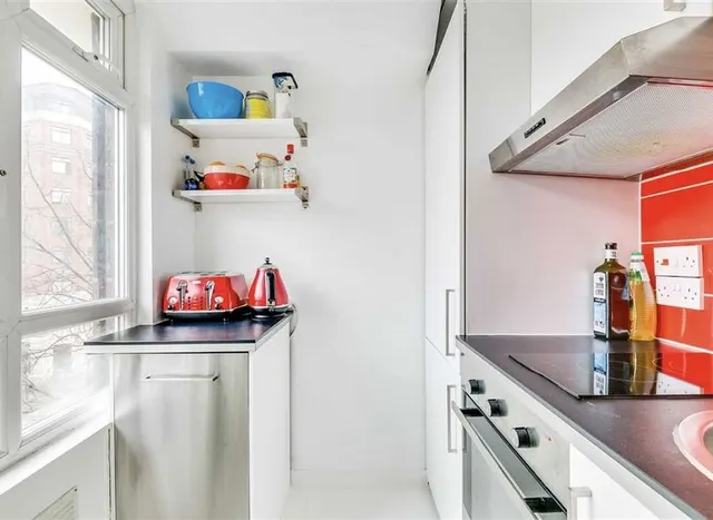 Portsea Place, Connaught Village, W2, photo 3