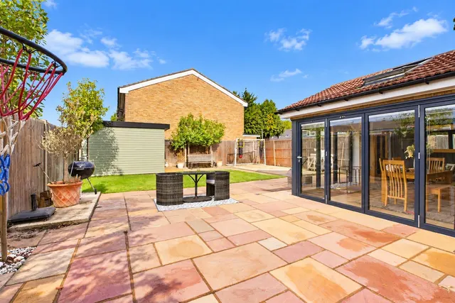 Chantry Lane, London Colney, AL2, photo 3