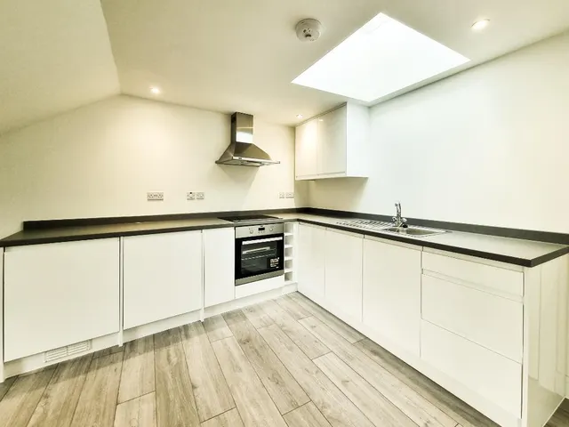 St Albans Road, Watford, WD24, photo 3