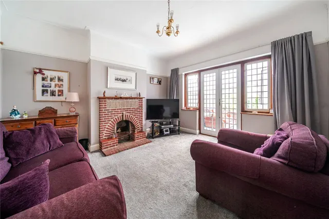 Photo 2 — Charterhouse Road, Orpington, BR6