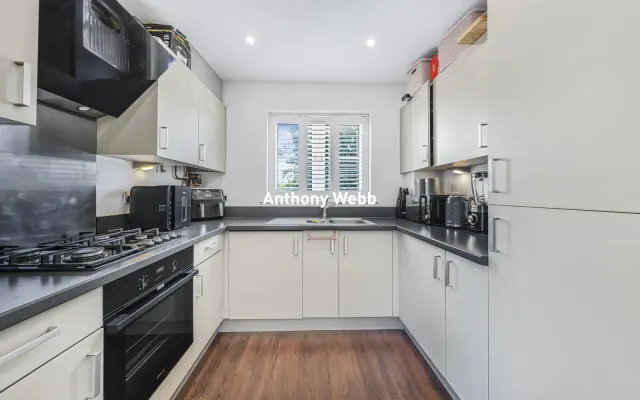 Photo 3 — Aldermere Avenue, Cheshunt, Waltham C...