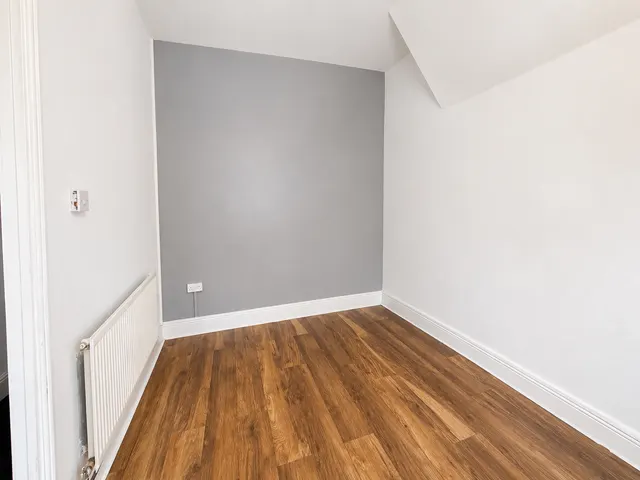 Photo 3 — Leopold Road, CV1