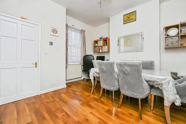 Binns Road, Liverpool, L13, photo 3