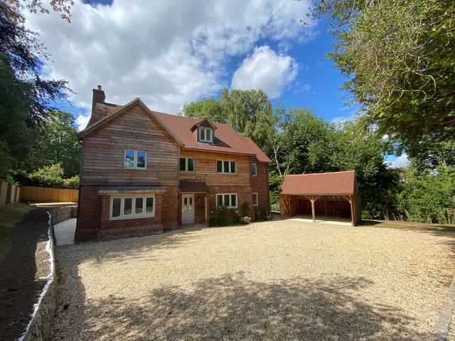 Andover Road, Highclere, Newbury, Hampshire, RG20 9QX, photo 1