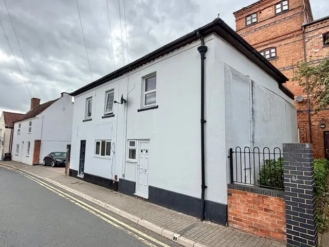 Brick Kiln Street, Evesham, Worcestershire, WR11, photo 1