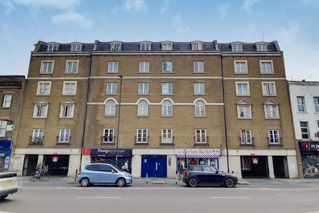 29 Greencourt House, 200 Mile End Road, London, photo 1
