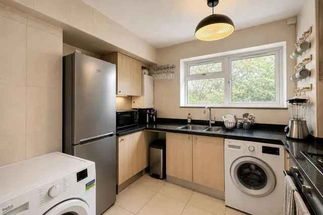 Binfield Road, London, SW4, photo 3