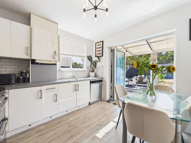 Photo 3 — Willow Grove, Ruislip, HA4 6DG