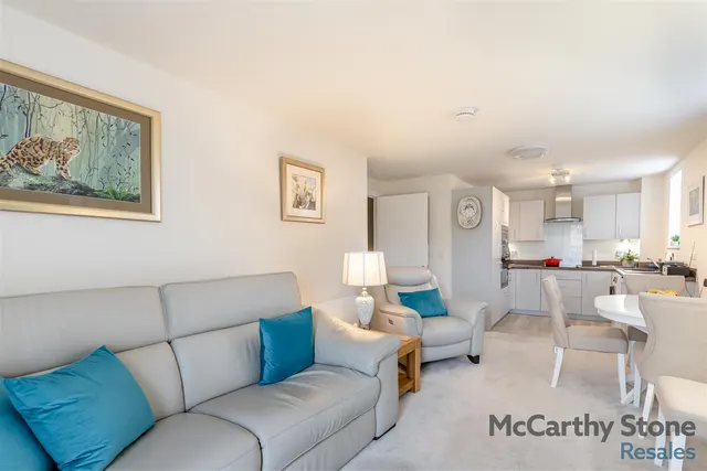 Barnsdale Drive, Westcroft, MK4, photo 3