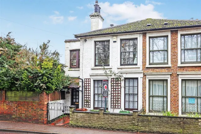 Ewell Road, Sutton, Cheam Village, SM3 8AH, photo 1