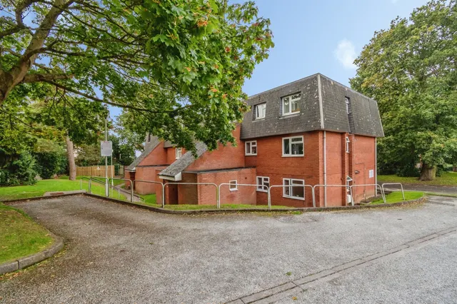 New Penkridge Road, Cannock, WS11, photo 1