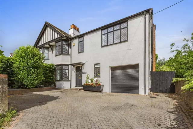 Limmer Lane, High Wycombe, HP12, photo 1