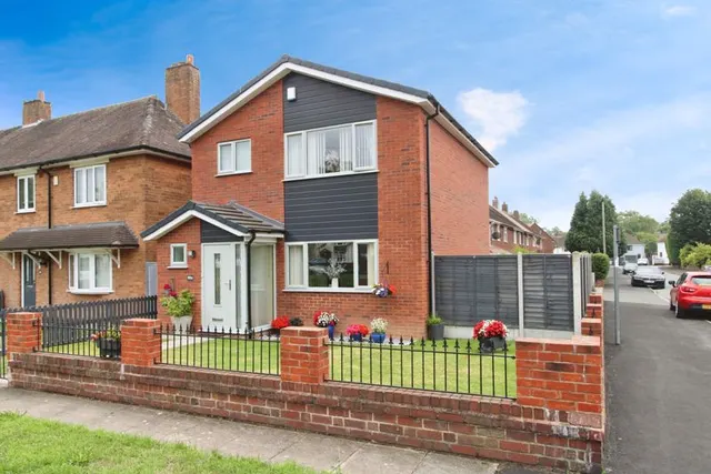 Old Town Lane, Walsall, WS3, photo 1