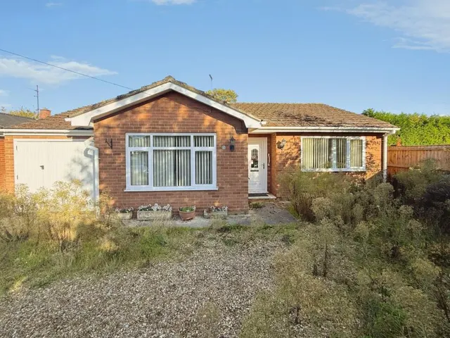 St. Polycarps Drive, Holbeach Drove, PE12, photo 1