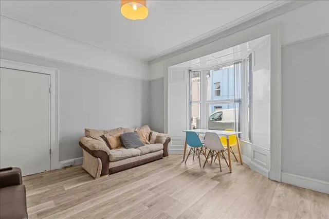 Hill Park Crescent, Plymouth, PL4, photo 2