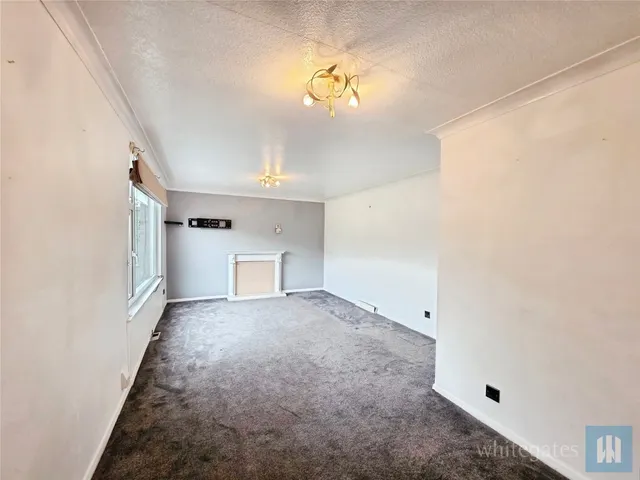 Listing Drive, Liversedge, WF15, photo 3