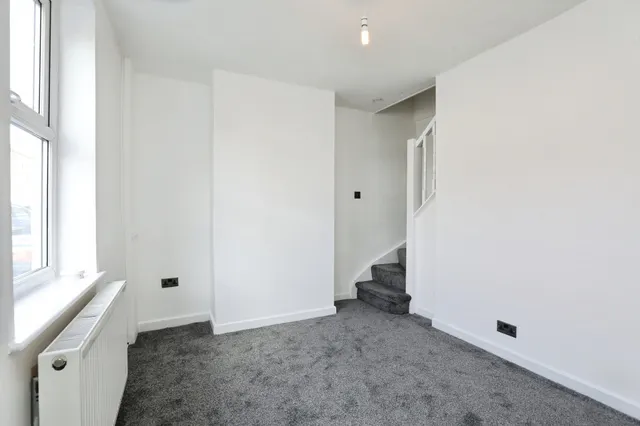 Spencer Street, Barnton, CW8, photo 3