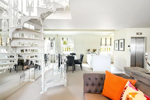 Photo 3 — Onslow Gardens, South Kensington, London, SW7 3QF