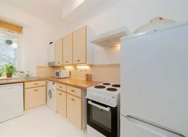 Photo 3 — Orsett Terrace, London, W2