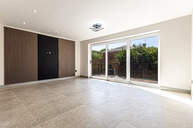 Photo 2 — Park Road, Barnet, London, EN4 9QS