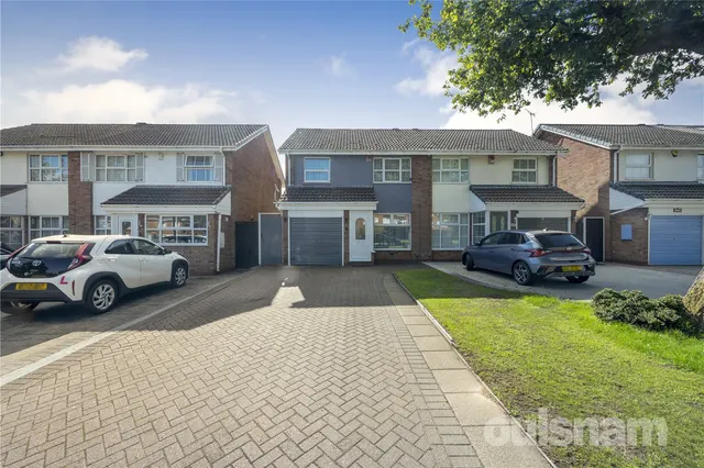 Photo 2 — Frankley Beeches Road, Northfield, B31 5LN