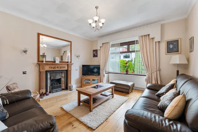 Photo 2 — 56 Kessington Drive, Bearsden, G61 2HQ