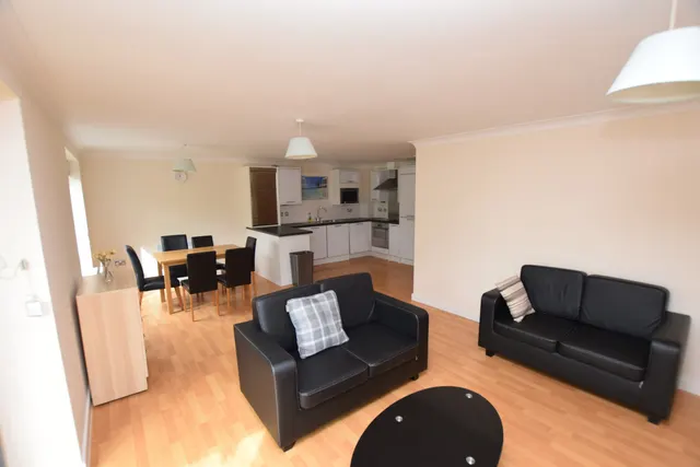 Photo 3 — Ballantyne Drive, Essex, Colchester, CO2 8GL