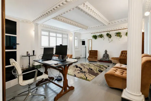 Crescent Place, Brighton, BN2, photo 2