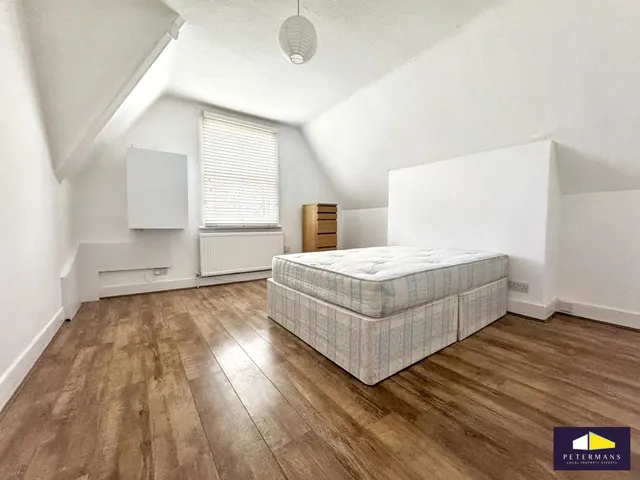 Romola Road, London, SE24, photo 2