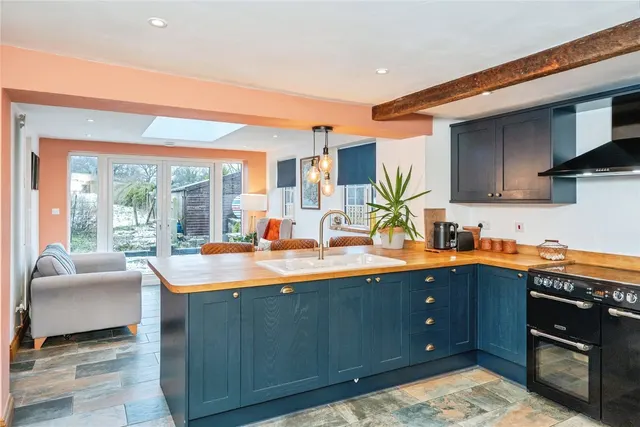Mold Road, Mynydd Isa, CH7, photo 2