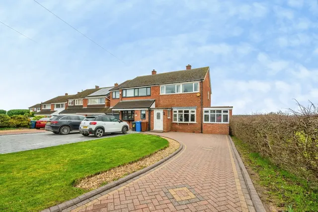 Drayton Lane, Drayton Bassett, Tamworth, Staffordshire, B78, photo 1