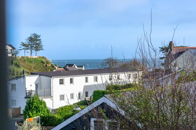 Photo 3 — 1 Cae Pin Estate, Abersoch, Pwllheli, Gwynedd, LL53 7UH